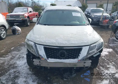 2016 Nissan Pathfinder Platinum z USA, uszkodzony, nr VIN 5N1AR2MM1GC632111